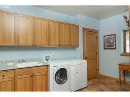 listing-thumbnails