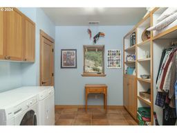 listing-thumbnails