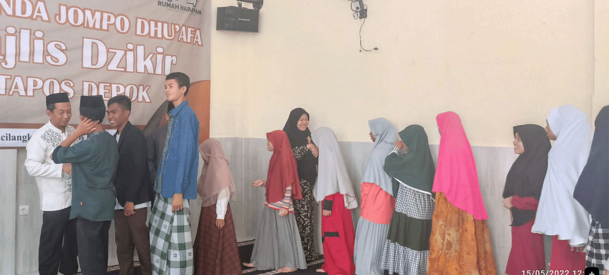 Orang Tua Asuh Anak Yatim Rumah Harapan - foto 7