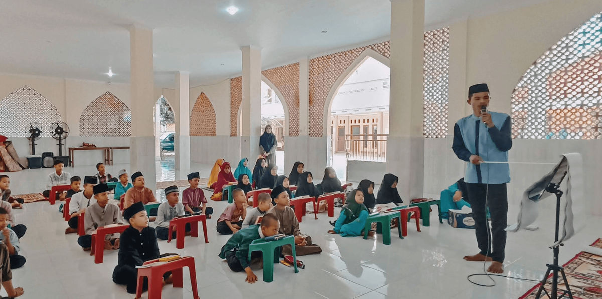 Orang Tua Asuh Anak Yatim Rumah Harapan - foto 3