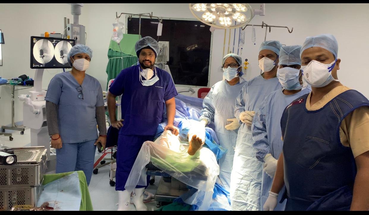 best orthopedic doctor in Bhubaneswar - Dr Sandeep Singh