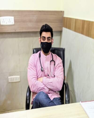Dr. Ramit Singh Sambyal's clinic interiors in Vasant Kunj, Delhi Dr. Ramit Singh Sambyal's clinic interiors in Vasant Kunj, Delhi