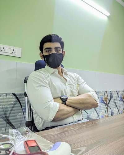 Dr. Ramit Singh Sambyal in his clinic in Vasant Kunj, Delhi Dr. Ramit Singh Sambyal in his clinic in Vasant Kunj, Delhi