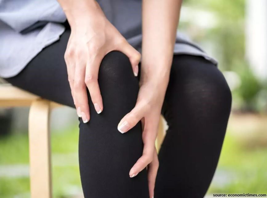 Arthritis pain in female