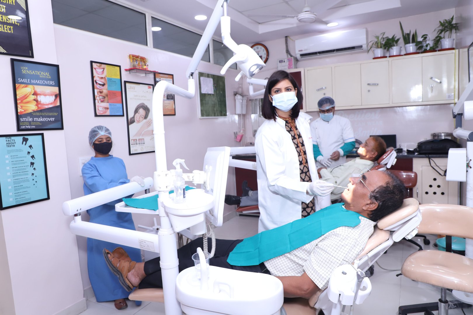 Dr Suchi Doing Dental Treatment in centre for Smiles, Noida Dr Suchi Doing Dental Treatment in centre for Smiles, Noida