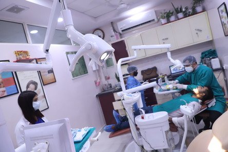 Advanced medical equipments for patient convenience in Centre for Smiles. Advanced medical equipments for patient convenience in Centre for Smiles.