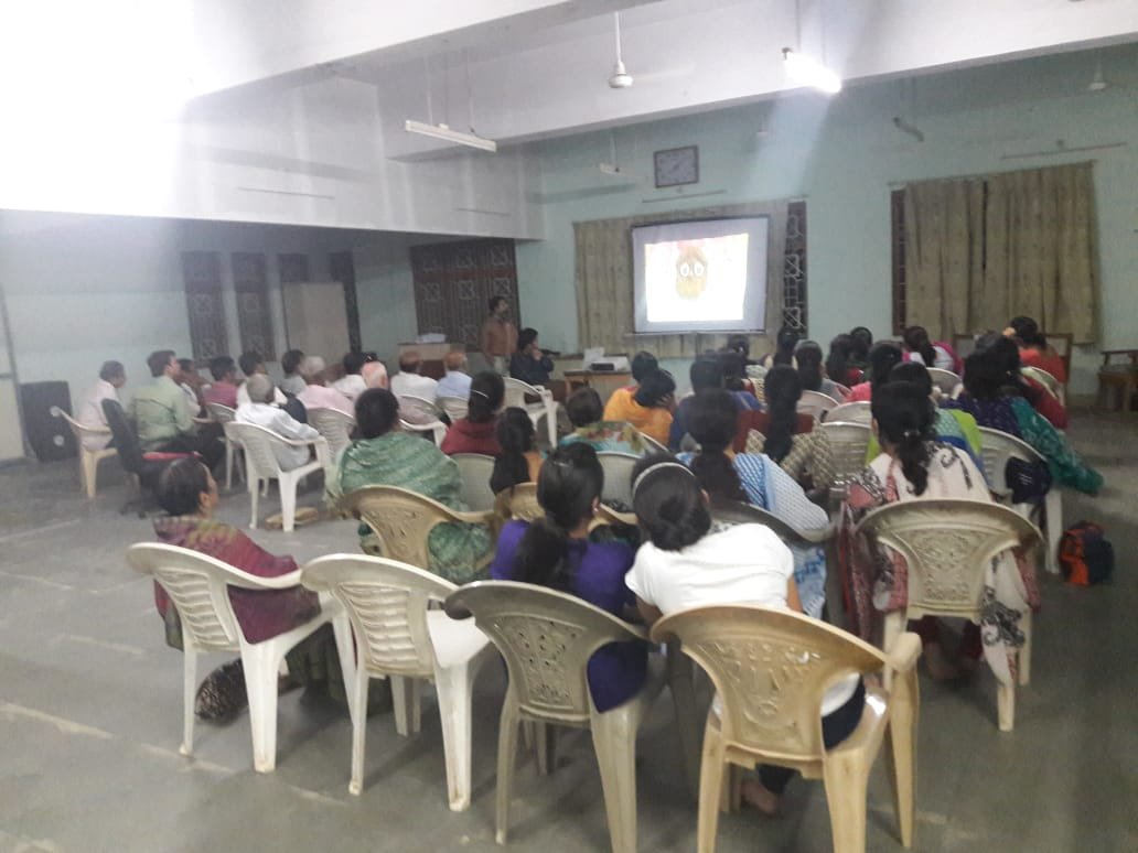 Many Agakhan Board Kutch attendees voluntarily attending the lecture of Dr. Dipesh, at the Khoja Community Center.