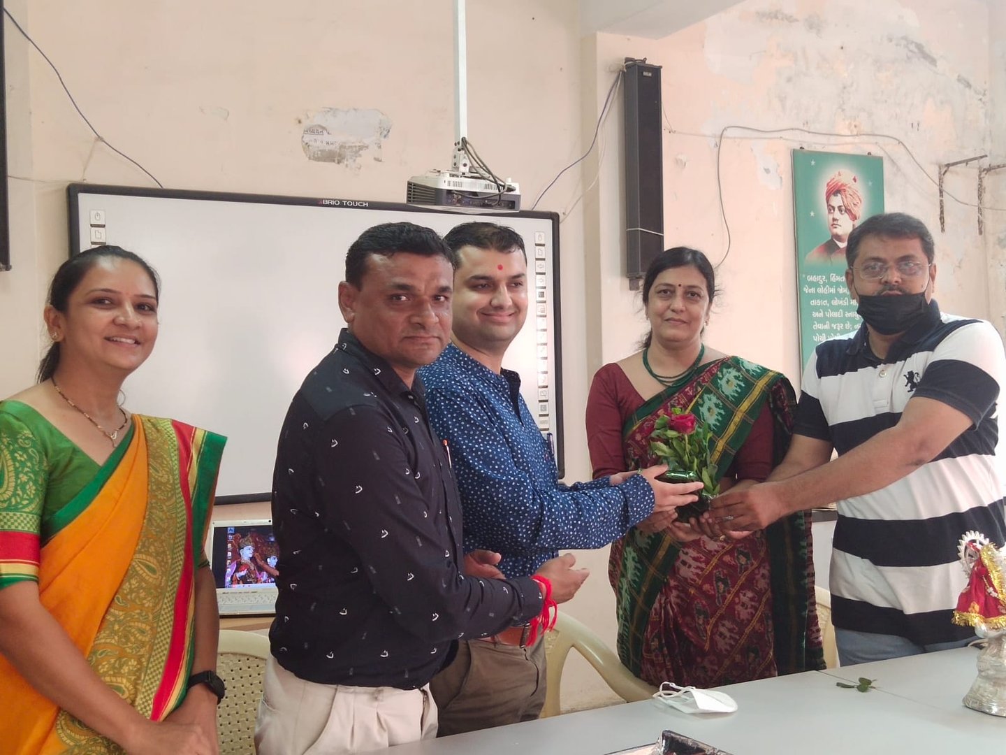 Lecture on Ayurveda and Surgery to Shree Matru Chaya Kanya Vidhyalay Students Bhuj Lecture on Ayurveda and Surgery to Shree Matru Chaya Kanya Vidhyalay Students Bhuj