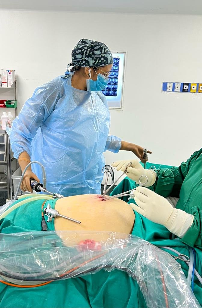 Laparoscopic Cystectomy Surgery Laparoscopic Cystectomy Surgery