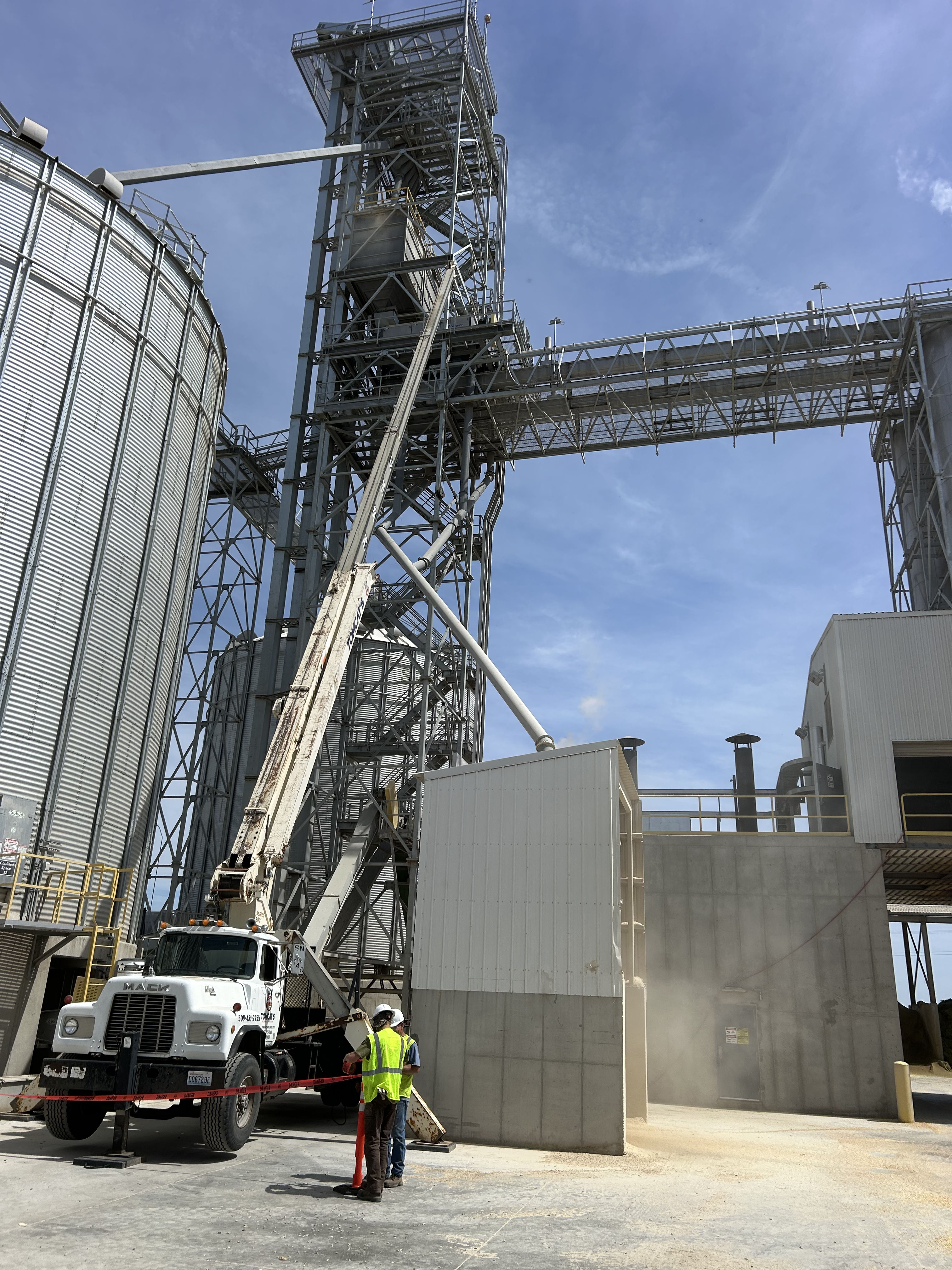 120 Feet of Feedlot Flume Installation Done Right | Tomcat's Welding ...
