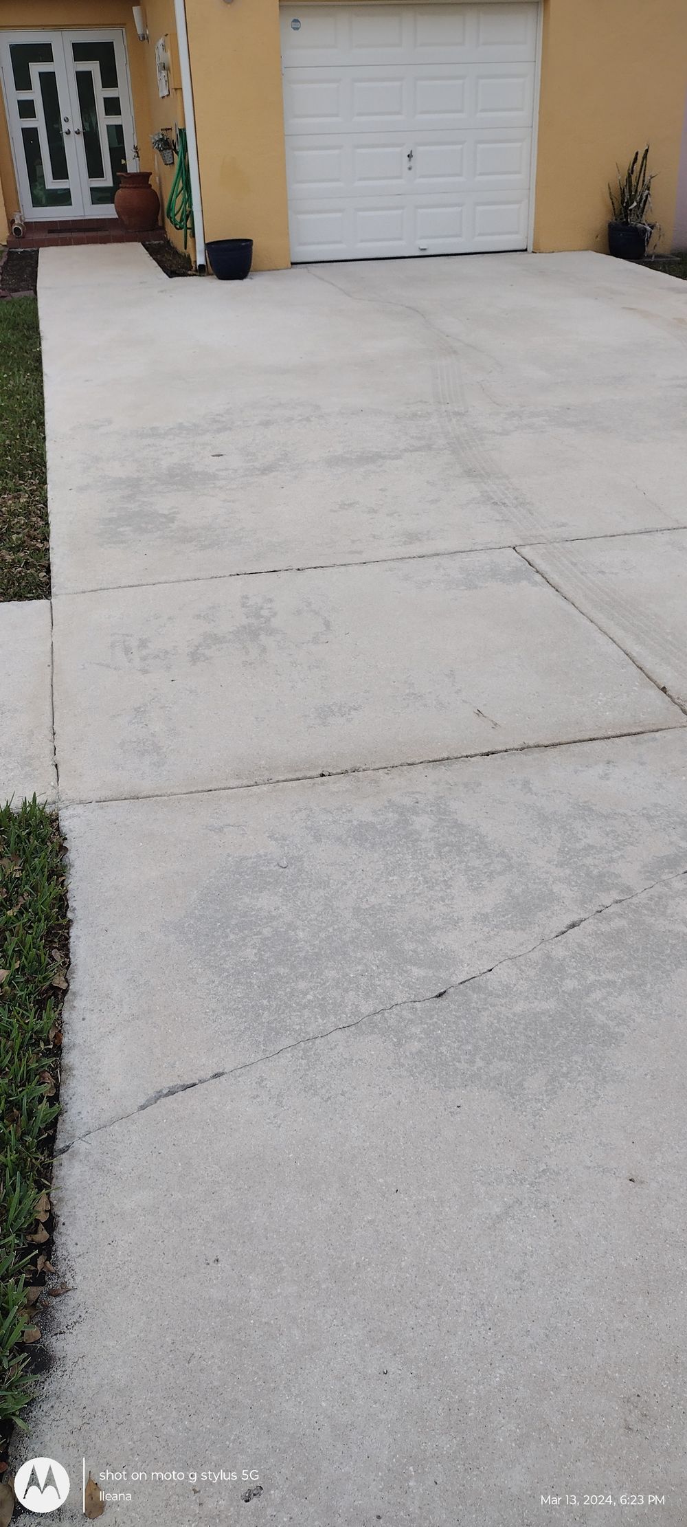 Picture of Sidewalk Cleaning Services - Miami Experts | Pressure Kleen Co