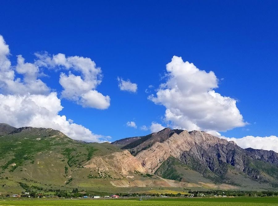 Landscape installation by Lone Pine Landscape in Perry, Utah