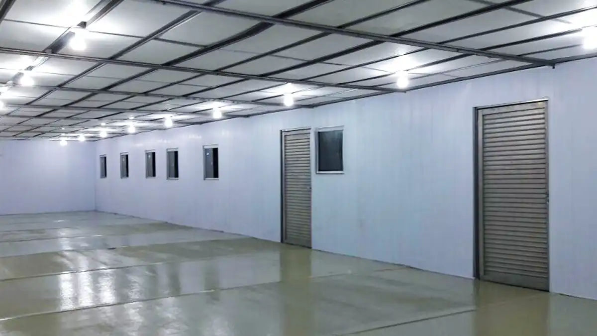 Container Refeitório Modular montado pela Ativa Locação em obra.