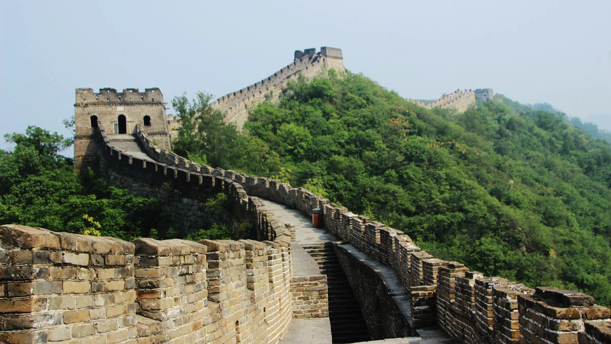 Imagem da Muralha da China, uma das sete maravilhas do mundo.