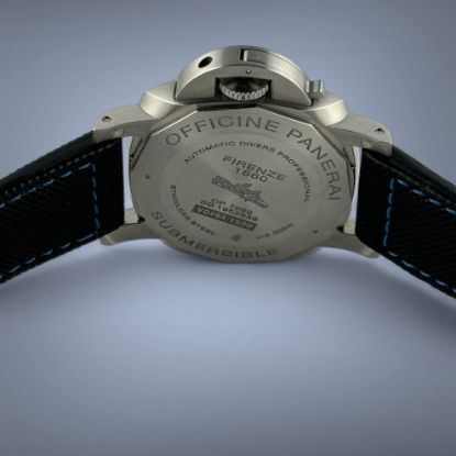 Picture of Panerai Submersible PAM 683