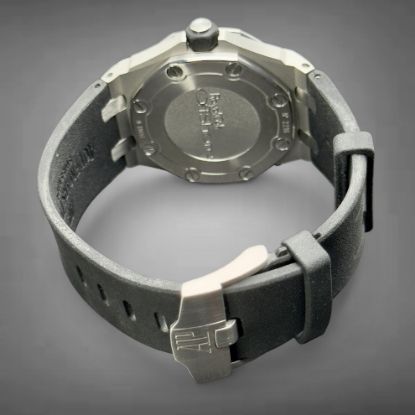 Picture of Audemars Piguet Royal Oak Offshore 15703ST