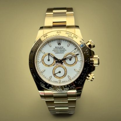 Picture of 18k Gold Rolex Daytona with White Dial 126508