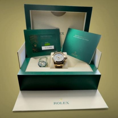 Picture of 18k Gold Rolex Daytona with White Dial 126508