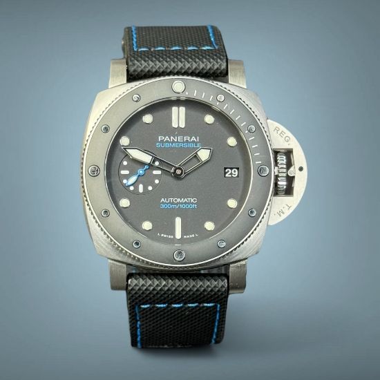 Picture of Panerai Luminor Submersible PAM00683 