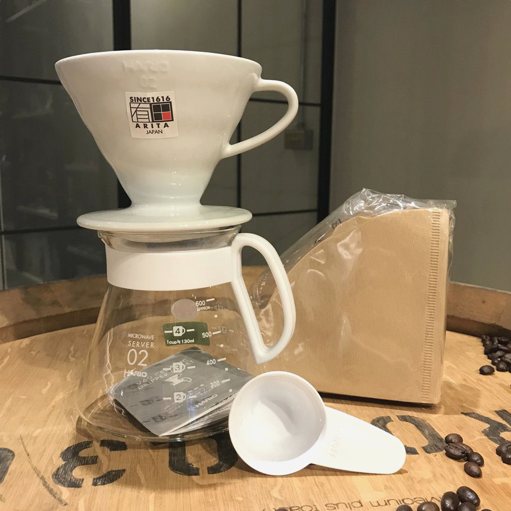 Hario V60 Ceramic Dripper Set 02 с 100 фильтрами для альтернативного заваривания кофе 400 мл