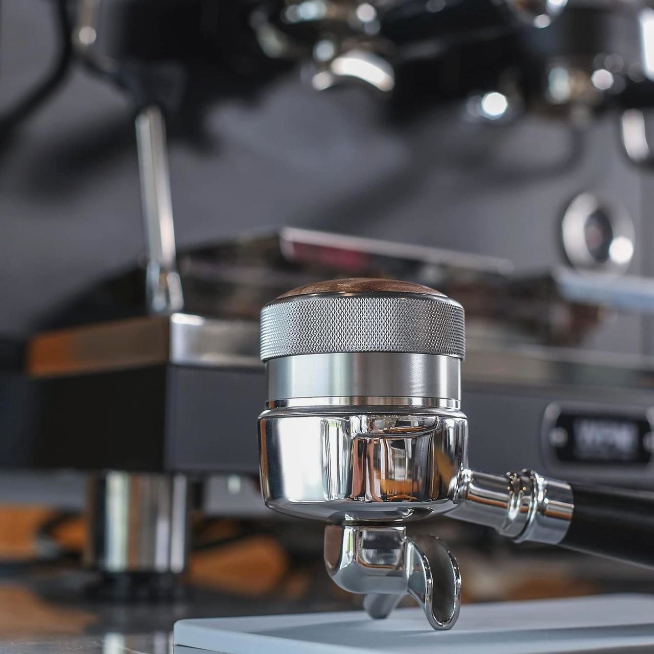 Пуш Темпер MHW-3BOMBER 53 мм Рифленый для кофе с регулировкой глубины 3-12 мм Черный