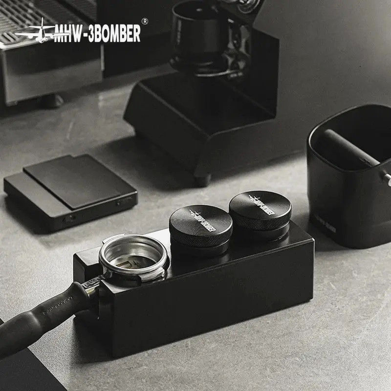 Пуш Темпер MHW-3BOMBER 51 мм, рифлёный, регулируемая глубина для кофе, черный, нержавеющая сталь