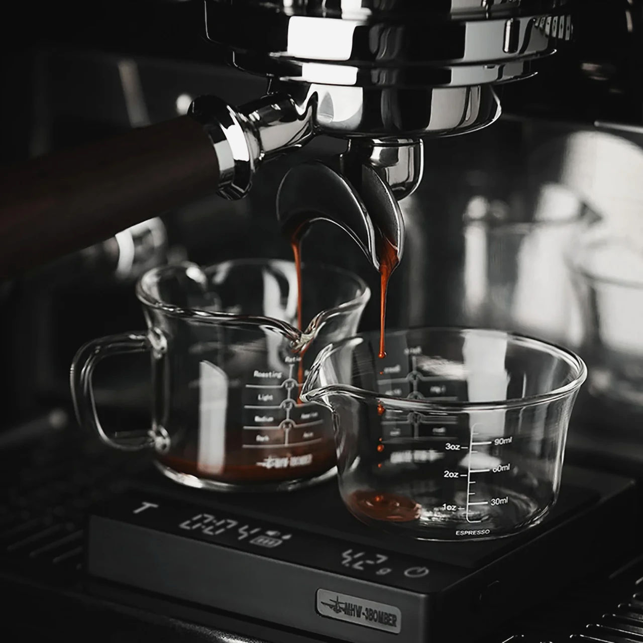 Мерник для еспрессо MHW-3Bomber 120 мл, боросиликатне скло, з носиком, сірий