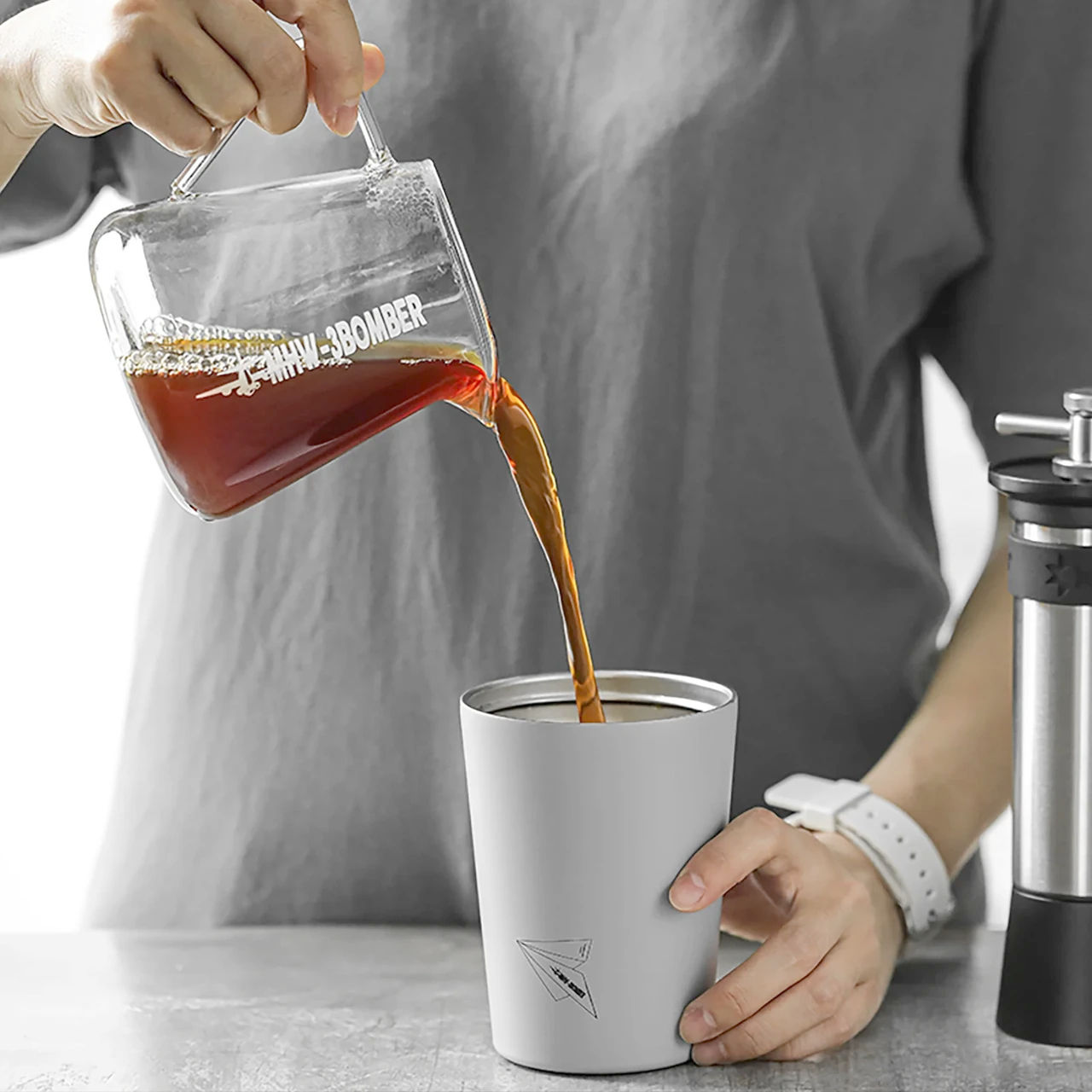 Сервер MHW-3Bomber 500 мл з боросилікатного скла Multicolor для кави