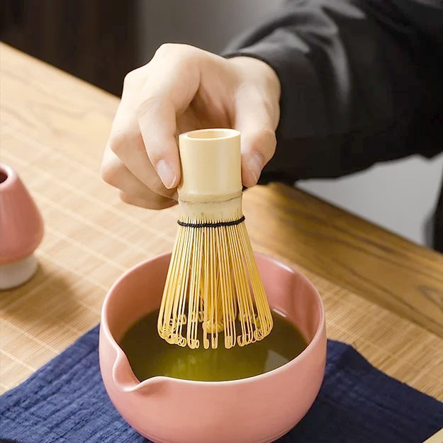 Набір для чаю Матча Pink Duck на 9 предметів, чаша 550 мл, венчик з бамбука, кераміка і метал