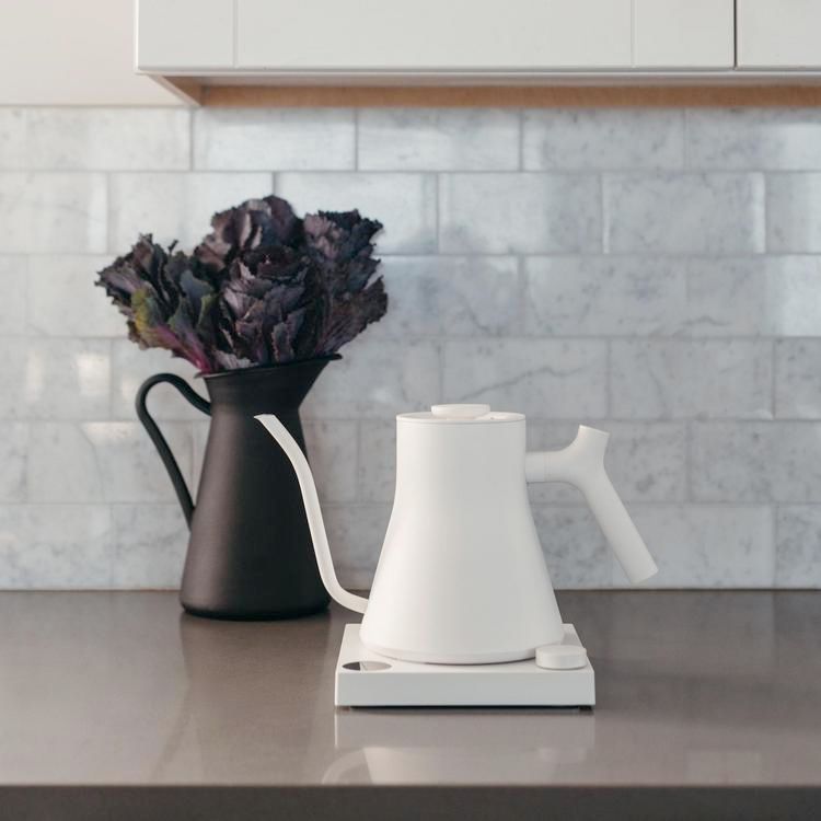 Электрочайник Fellow Stagg EKG PRO Matte White 0.9L, 1200Вт, контроль температуры, автоотключение