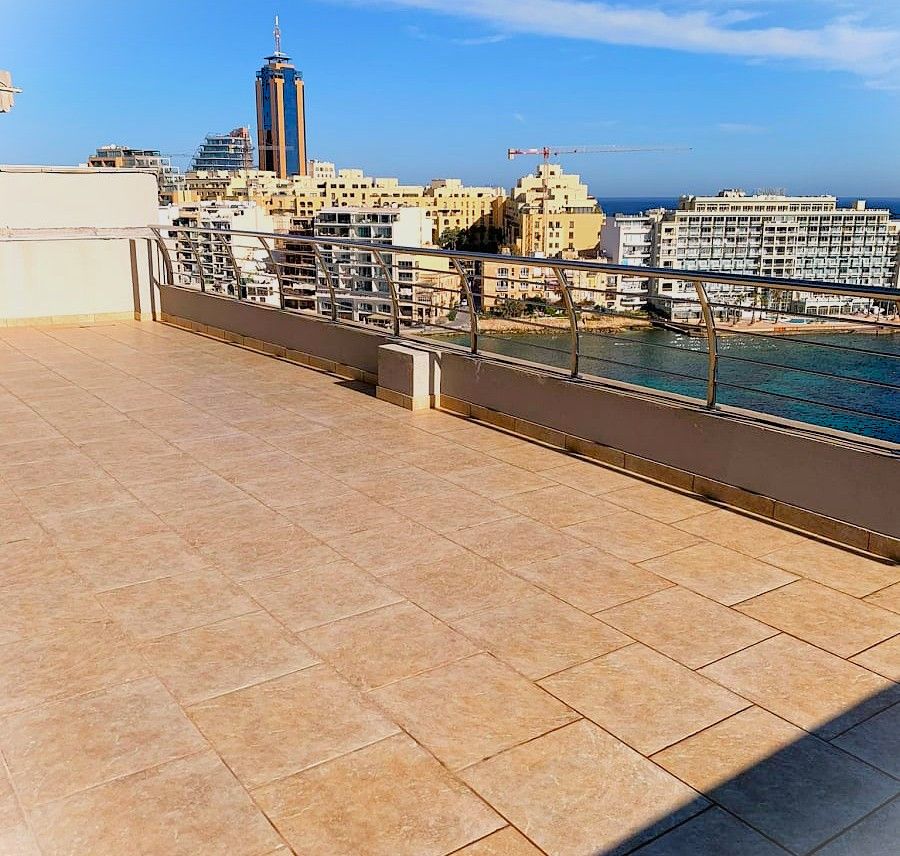 2-Bedroom Penthouse for Rent in St Julians — photo 1 of 9