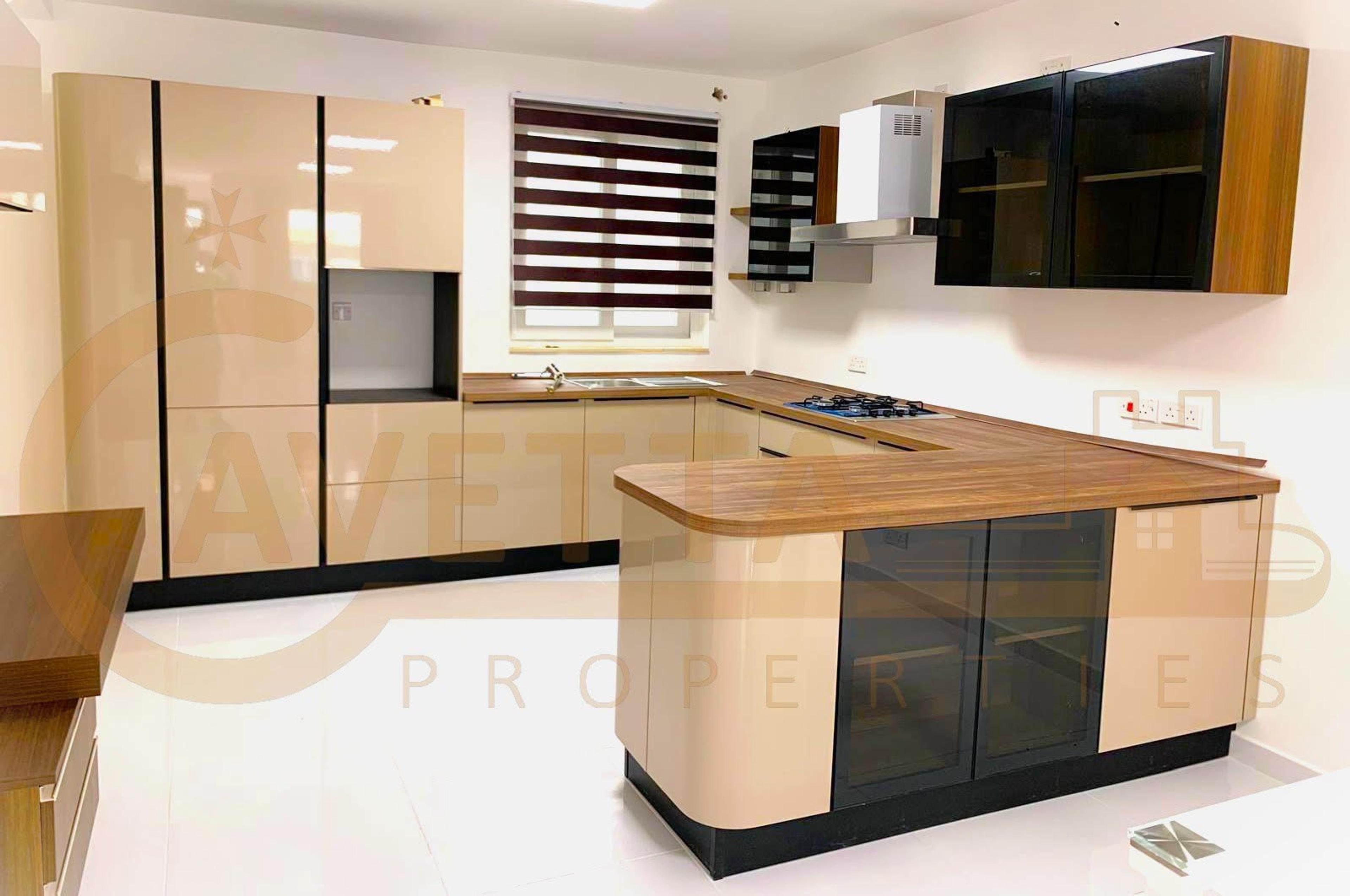 3-Bedroom Maisonette for Rent in Attard — photo 1 of 9