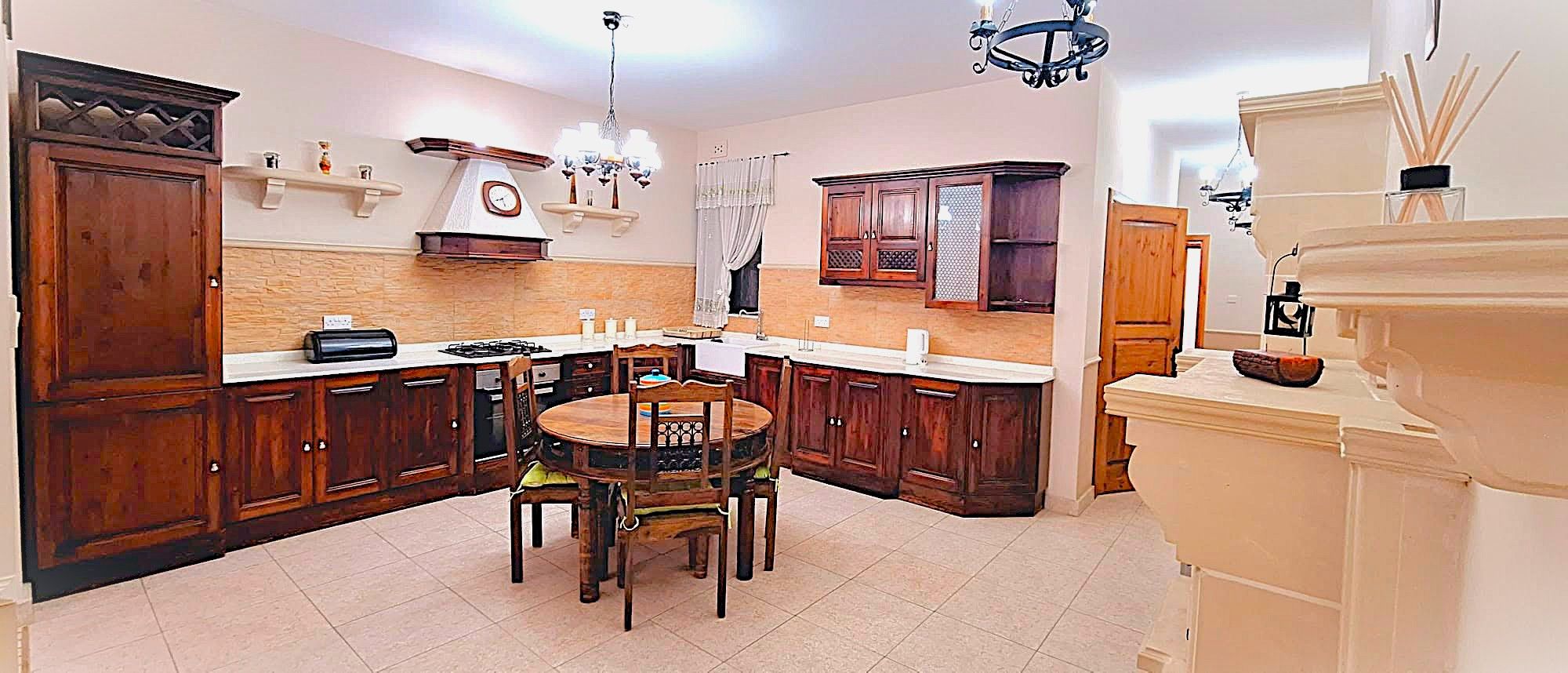 2-Bedroom Maisonette for Rent in Birkirkara — photo 1 of 8