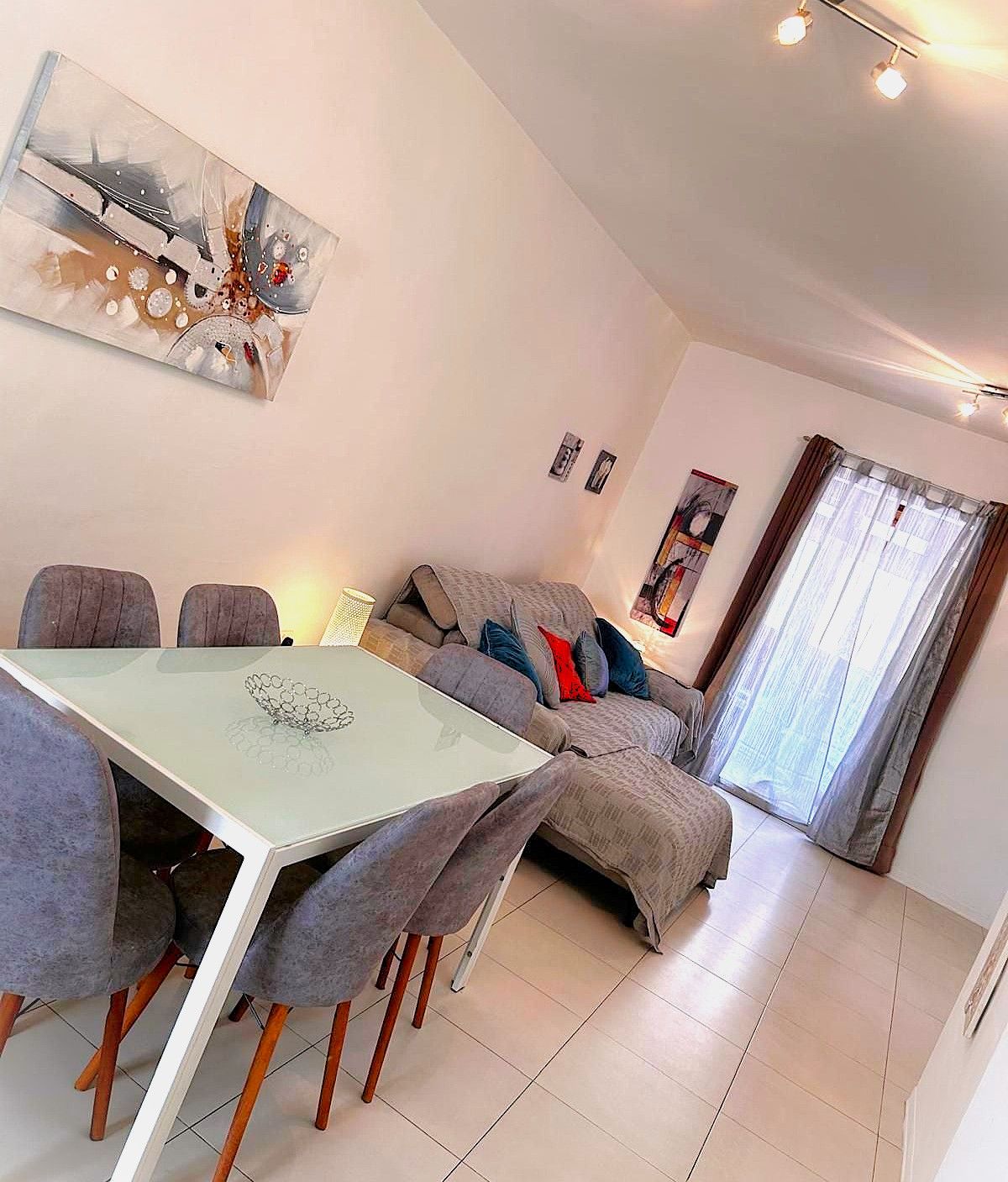 1-Bedroom Penthouse for Rent in Sliema — photo 1 of 7