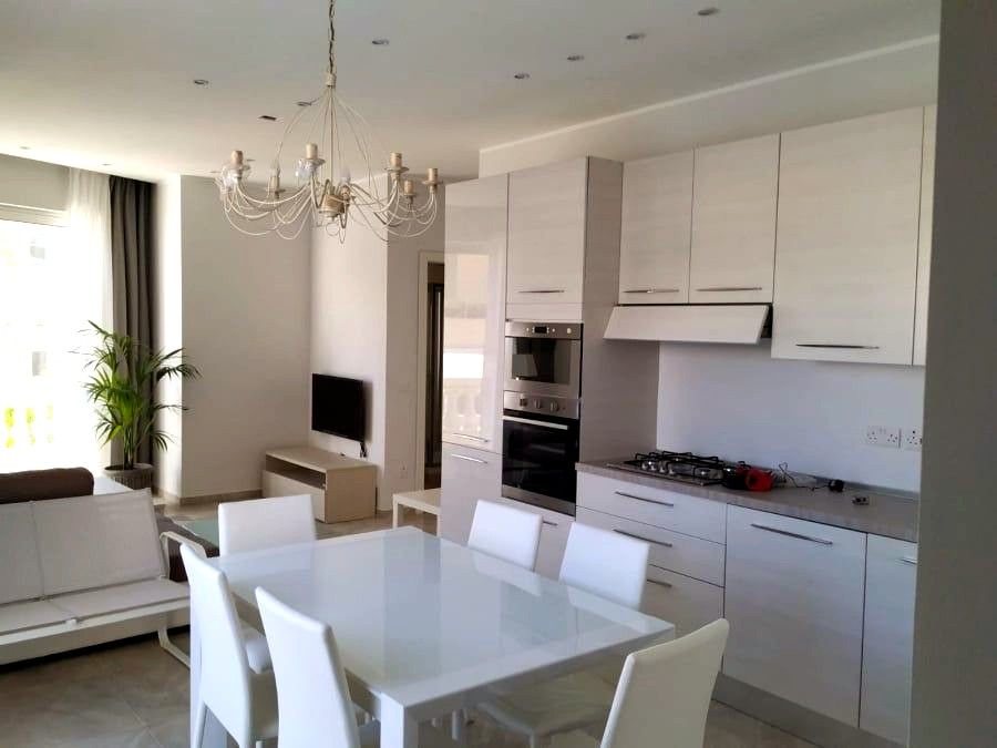 2-Bedroom Maisonette for Rent in Ta' Xbiex