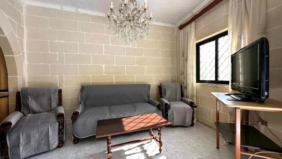 3-Bedroom Maisonette for Rent in Marsaskala — photo 1 of 9