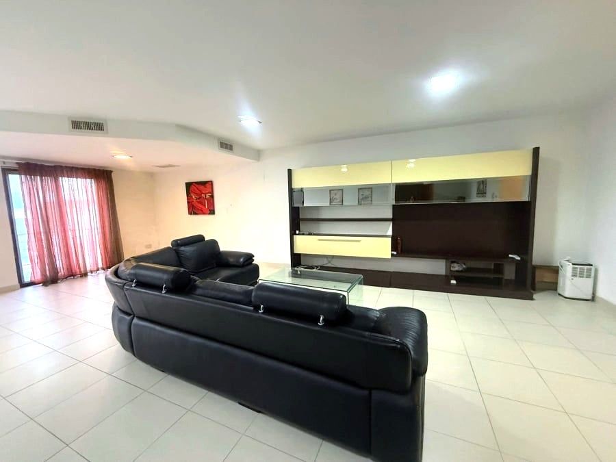 3-Bedroom Apartment for Rent in Swieqi — photo 1 of 9