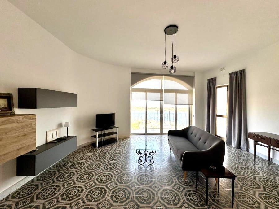 3-Bedroom Apartment for Rent in Mellieha — photo 1 of 14