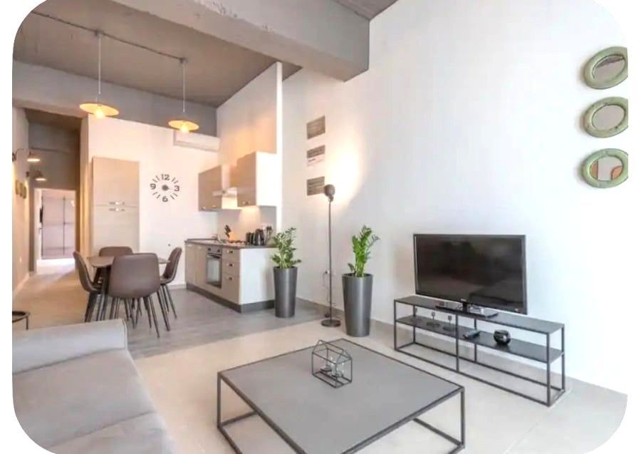 2-Bedroom Apartment for Rent in Sliema — photo 1 of 6