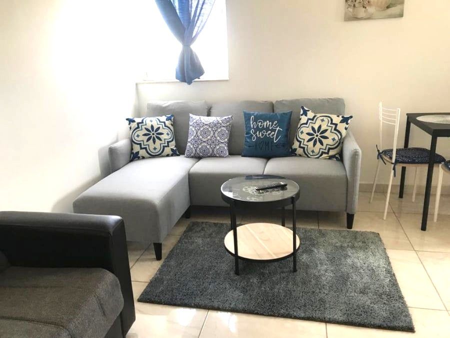 2-Bedroom Penthouse for Rent in Gzira — photo 1 of 10
