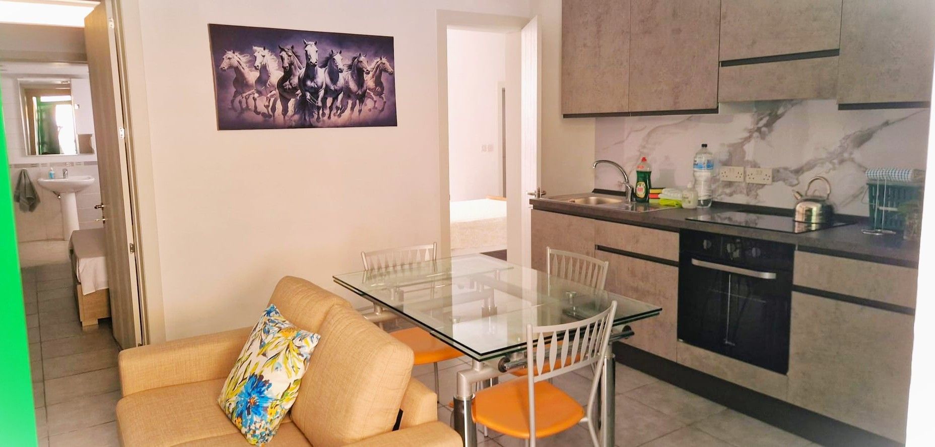 2-Bedroom Apartment for Rent in Isla — photo 1 of 3