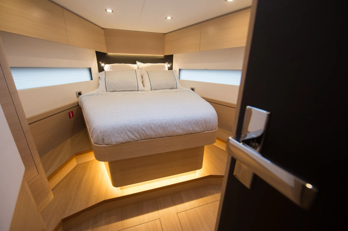 AMEL 50 indoor @ JS Evrard 12