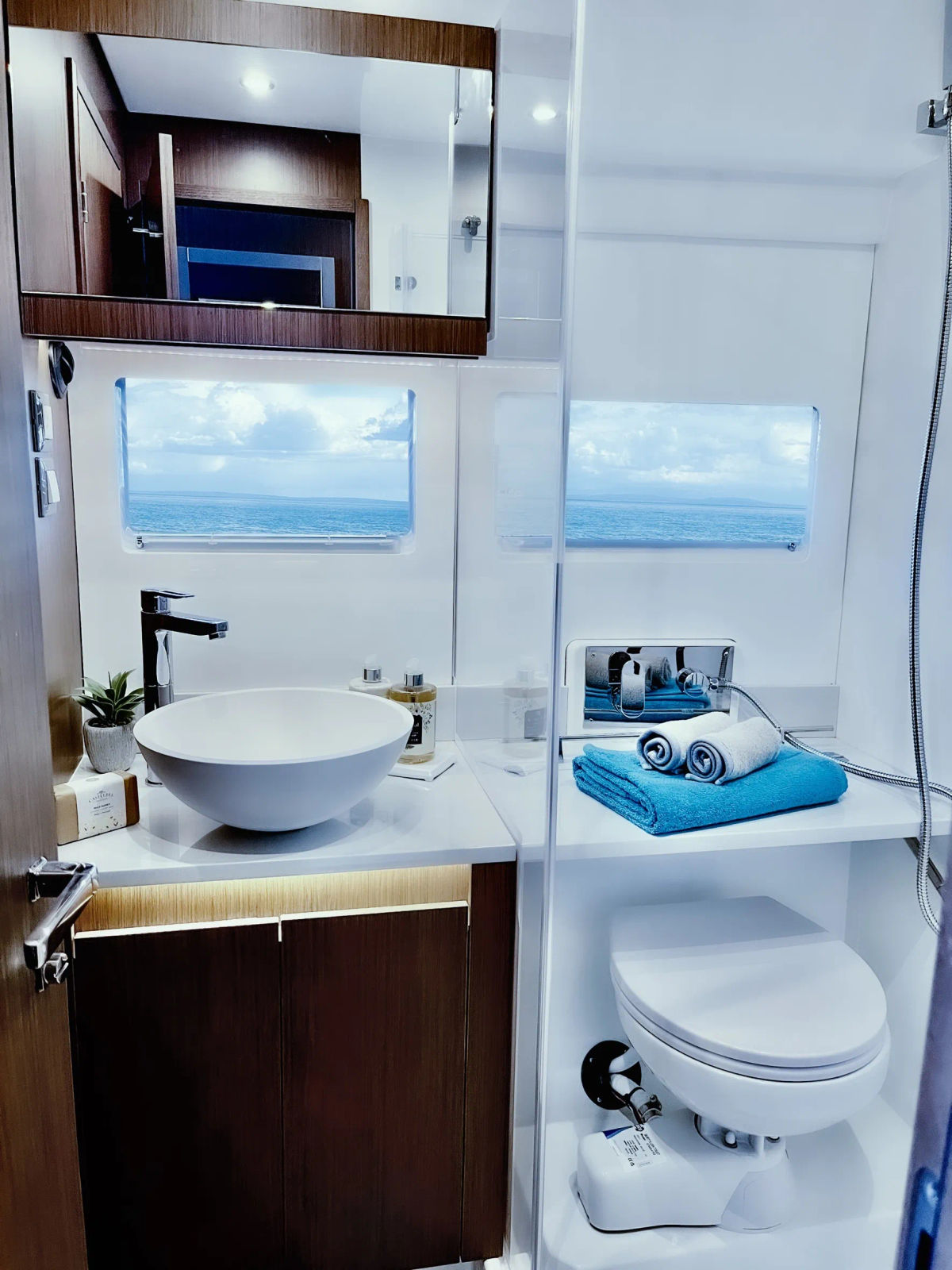 ANTARES 12 FLY IMAGE INT HEAD (2)