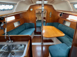 Thumbnail Companionway fwd