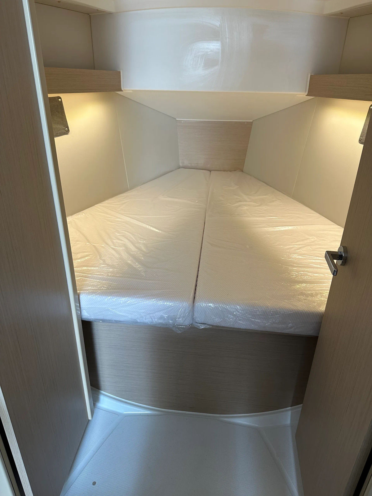 New 2024 Beneteau Monohull 34ft "Bellini" - Marina del Rey CA IMG 1197