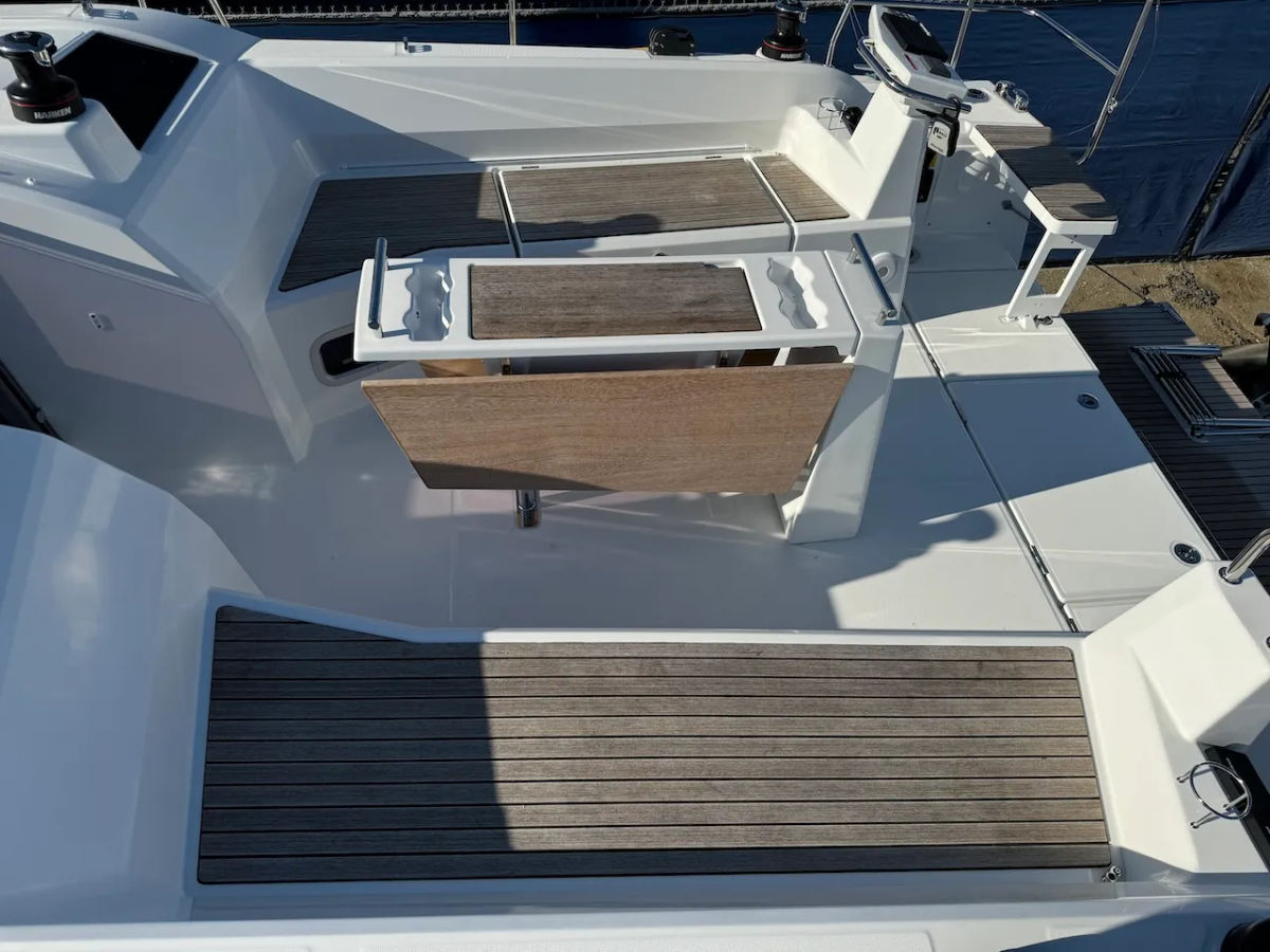 New 2025 Beneteau Monohull 37ft - Marina del Rey CA IMG 1903
