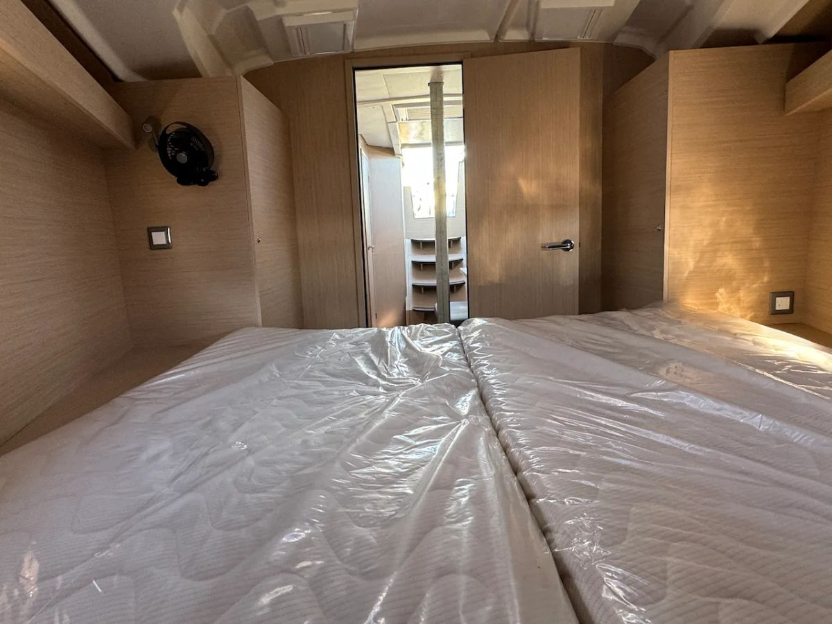 New 2025 Beneteau Monohull 37ft - Marina del Rey CA IMG 1925