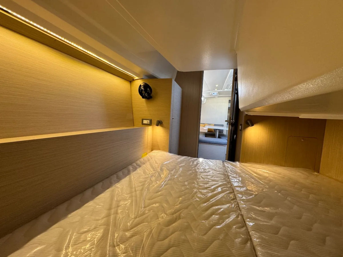 New 2025 Beneteau Monohull 37ft - Marina del Rey CA IMG 1942