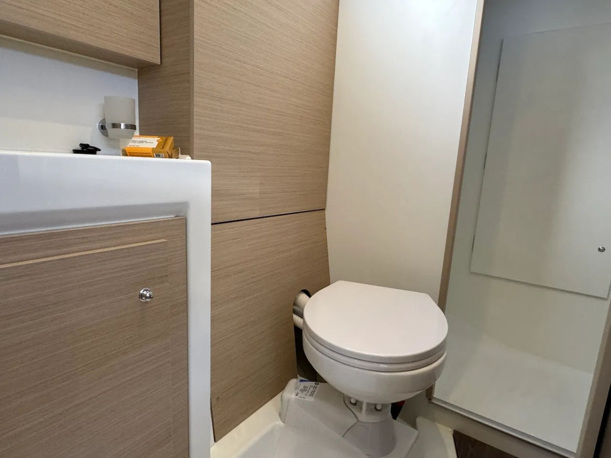 New 2025 Beneteau Monohull 37ft - Marina del Rey CA IMG 1949