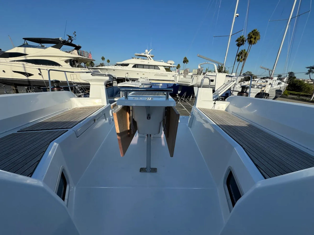 New 2025 Beneteau Monohull 37ft - Marina del Rey CA IMG 1954